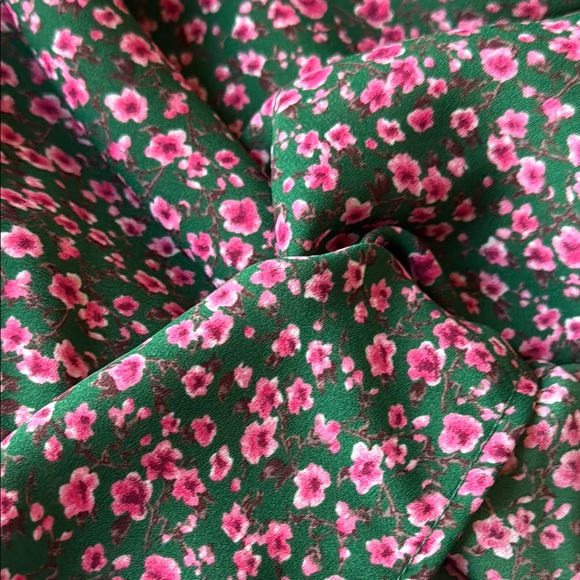 Pleione Green and Pink Floral Green Blouse - Picture 5 of 5